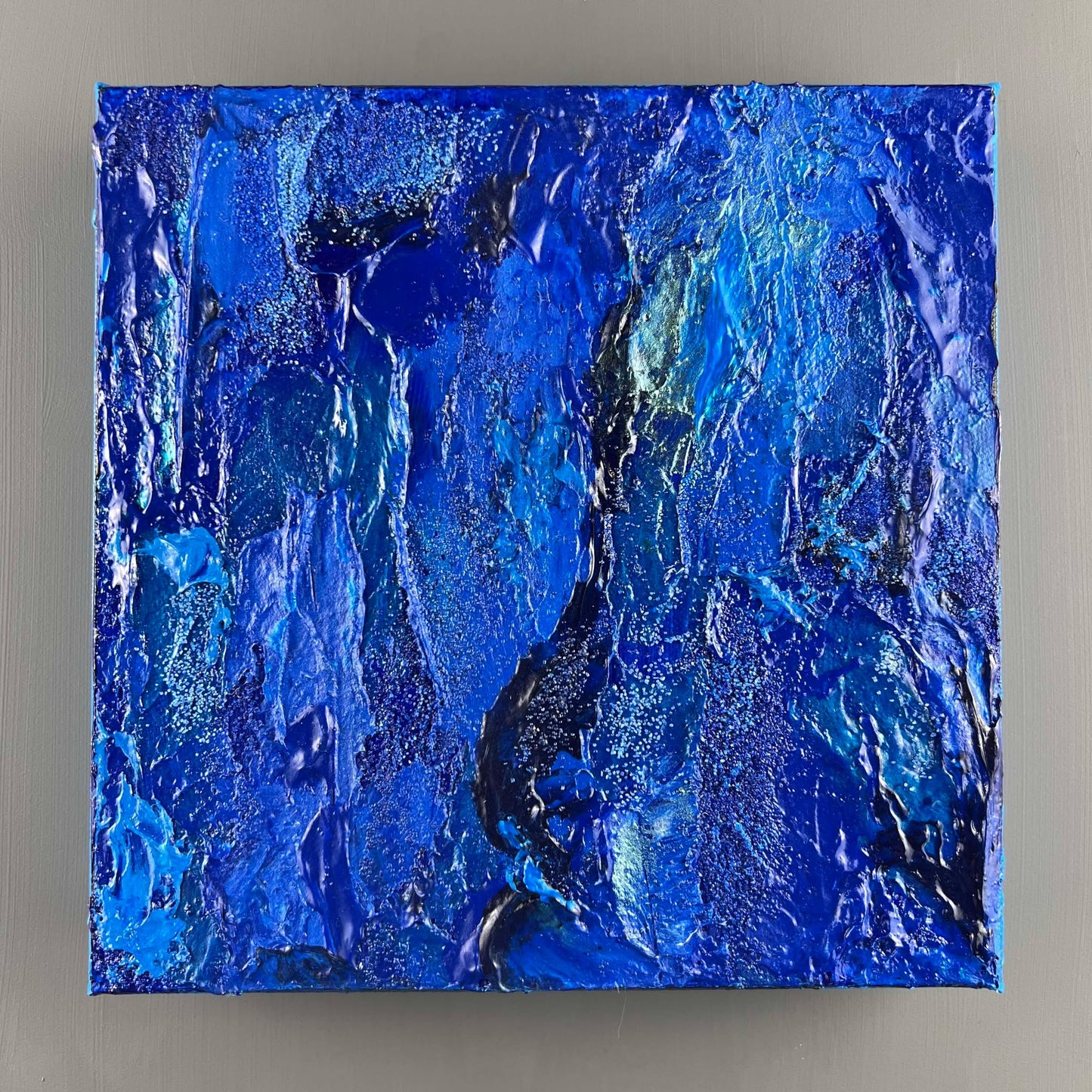 vivi & vela gemstone collection 'sapphire' artwork in deep royal blue hues.